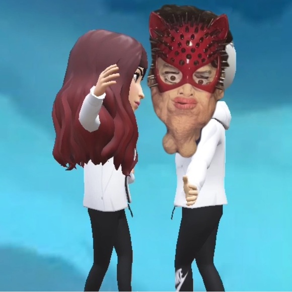 Betsey Johnson tote in bright pink with a removable plush teddy bear charm 🧸 - Picture 7 of 7